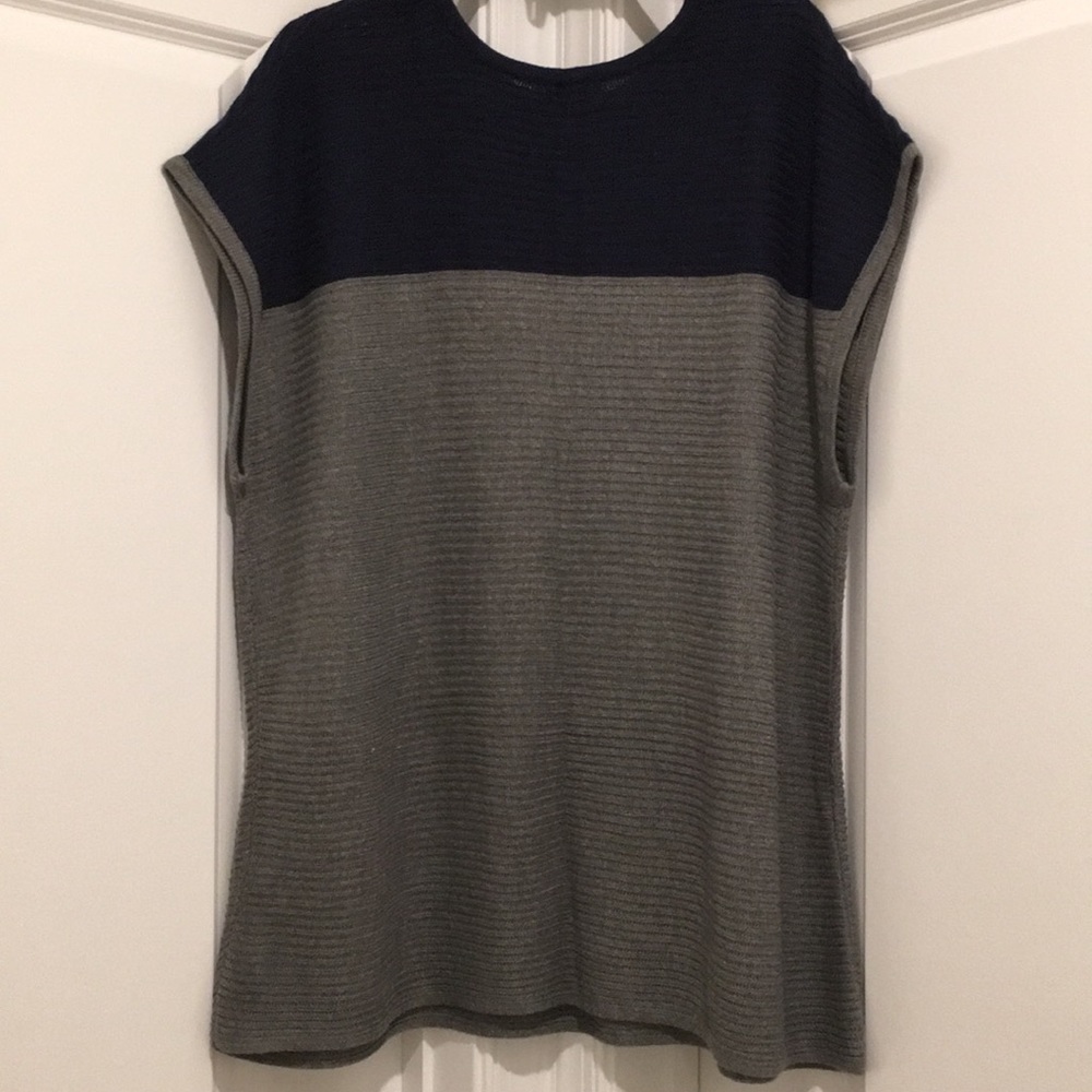 Joseph A. Sleeveless Color Block Sweater